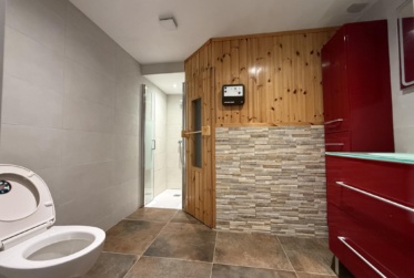 Un bien rare au cœur du Brassus, réunissant habitation et local commercial, avec un beau potentiel d’investissement
