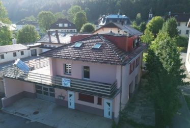 Un bien rare au cœur du Brassus, réunissant habitation et local commercial, avec un beau potentiel d’investissement